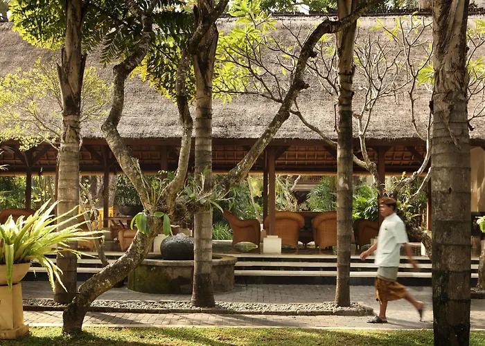 Puri Santrian And Resort 4*