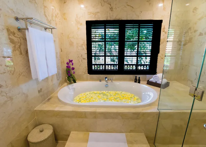 Resort Puri Santrian And 4*